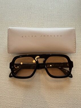 Elisa Johnson Black Frame Sunglasses - Women's Fashion